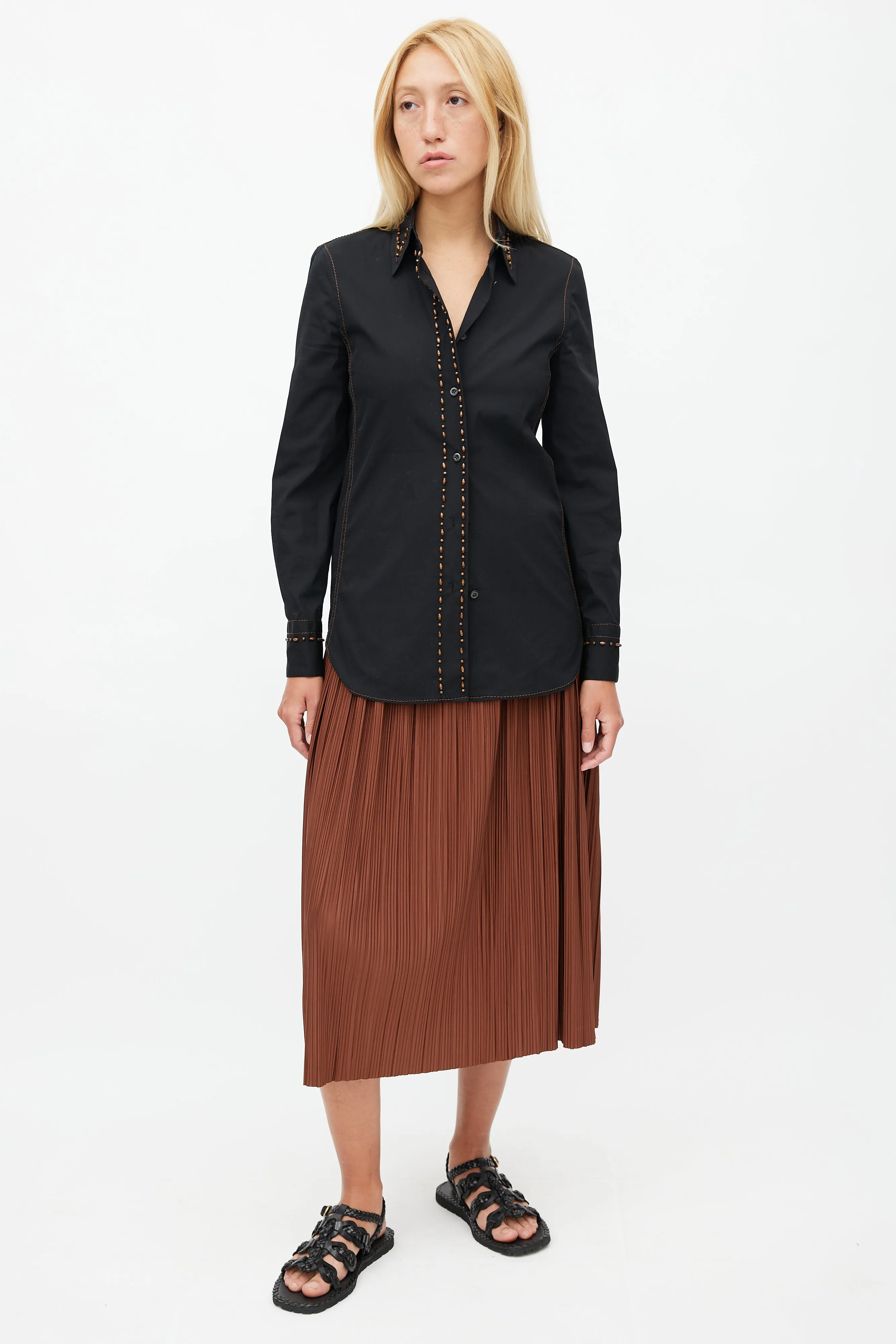 Black Embroidery Wood Shirt