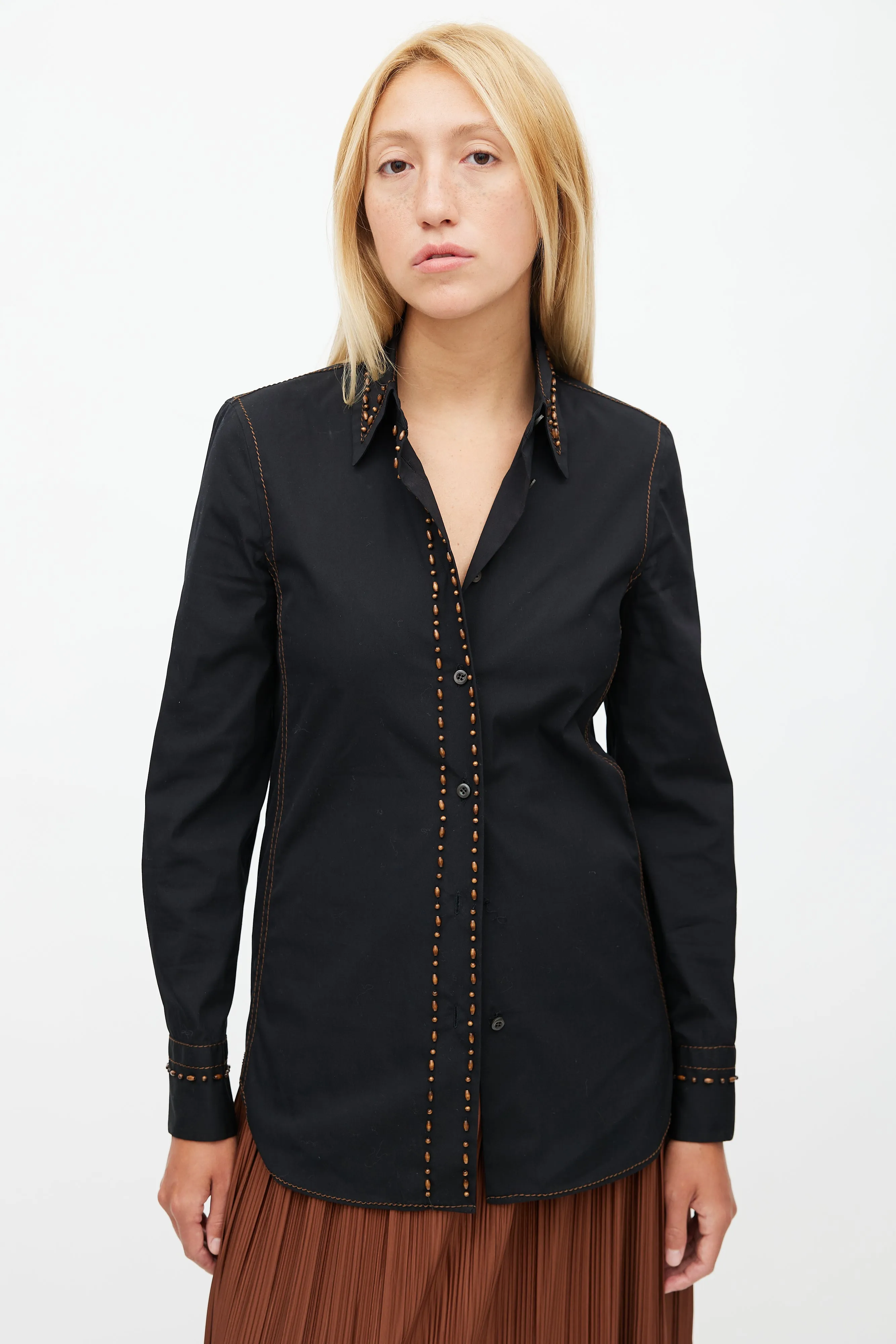 Black Embroidery Wood Shirt