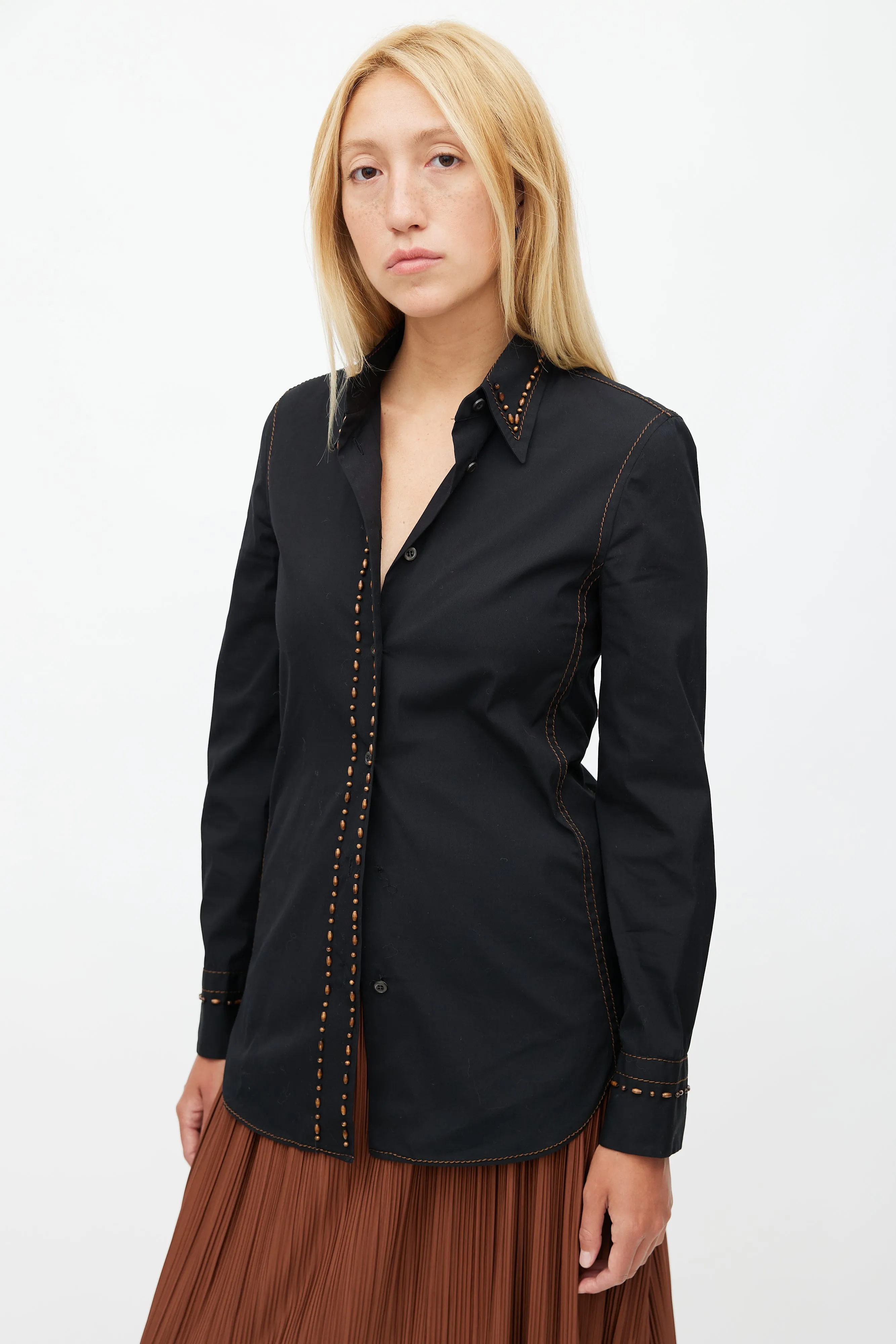 Black Embroidery Wood Shirt