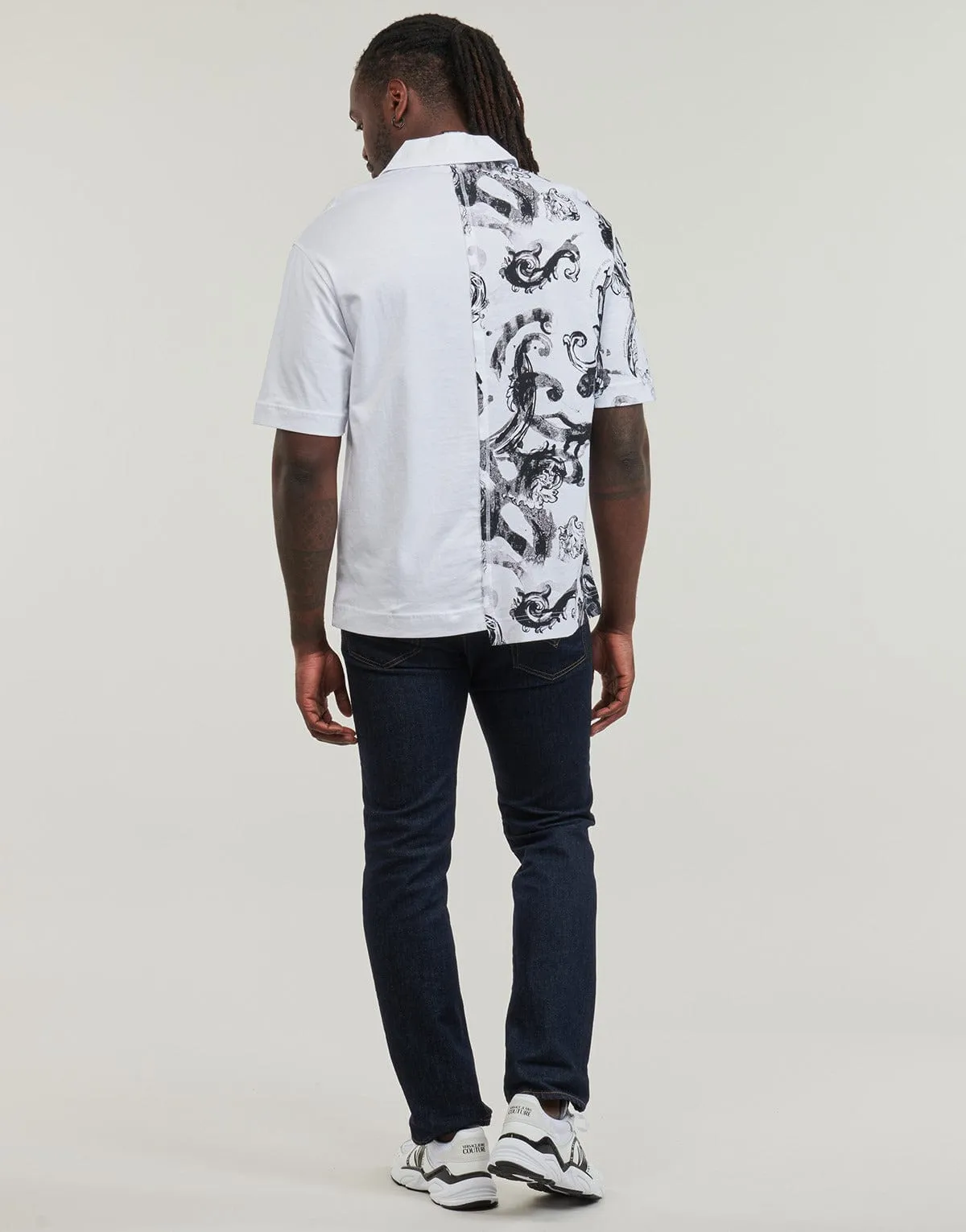 Versace Jeans Couture Split Baroque Print Polo – Monochrome  Modern Elegance-