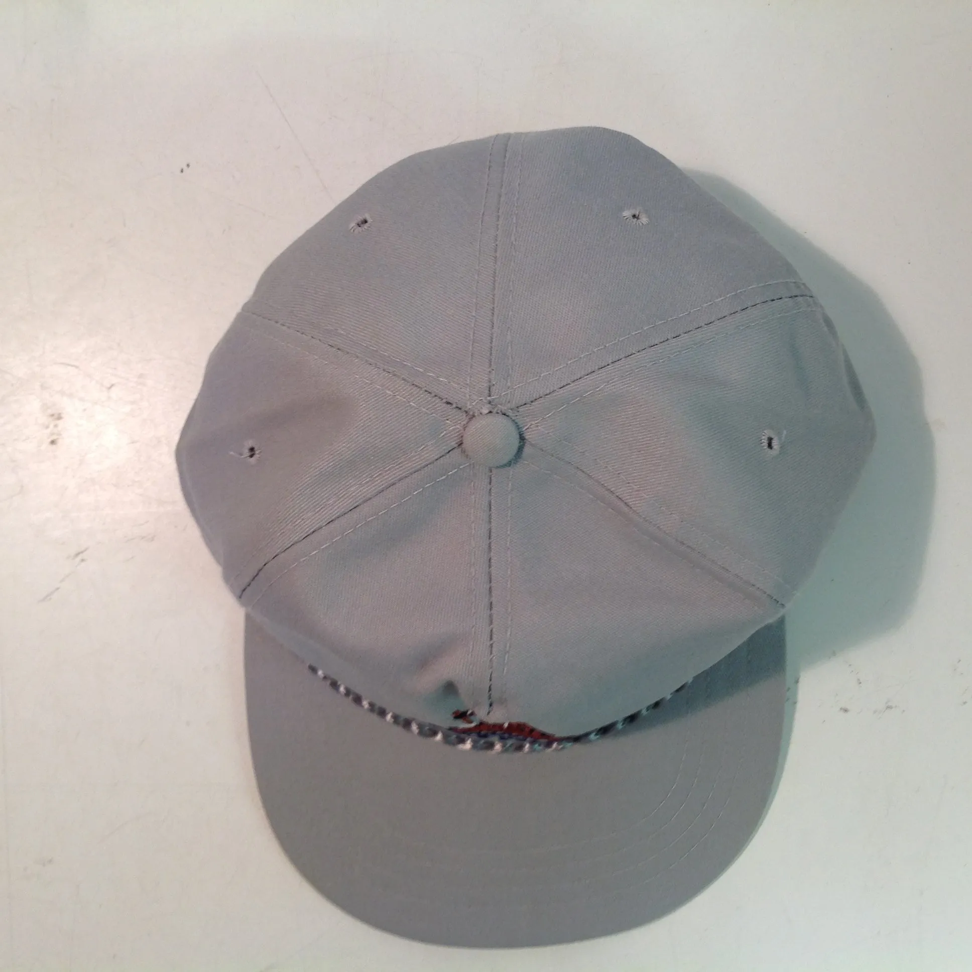 Vintage Derby Cap Raccoon Run Golf Club Myrtle Beach South Carolina Tournament Souvenir Tan Gray Baseball Cap