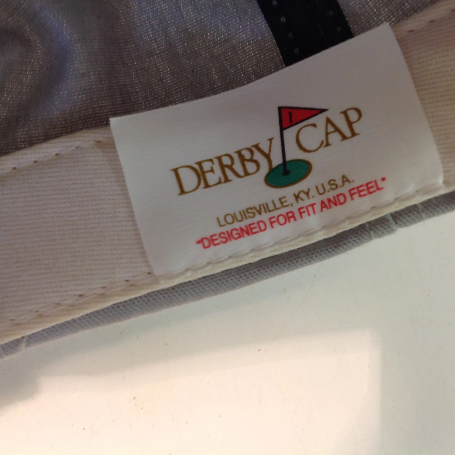 Vintage Derby Cap Raccoon Run Golf Club Myrtle Beach South Carolina Tournament Souvenir Tan Gray Baseball Cap