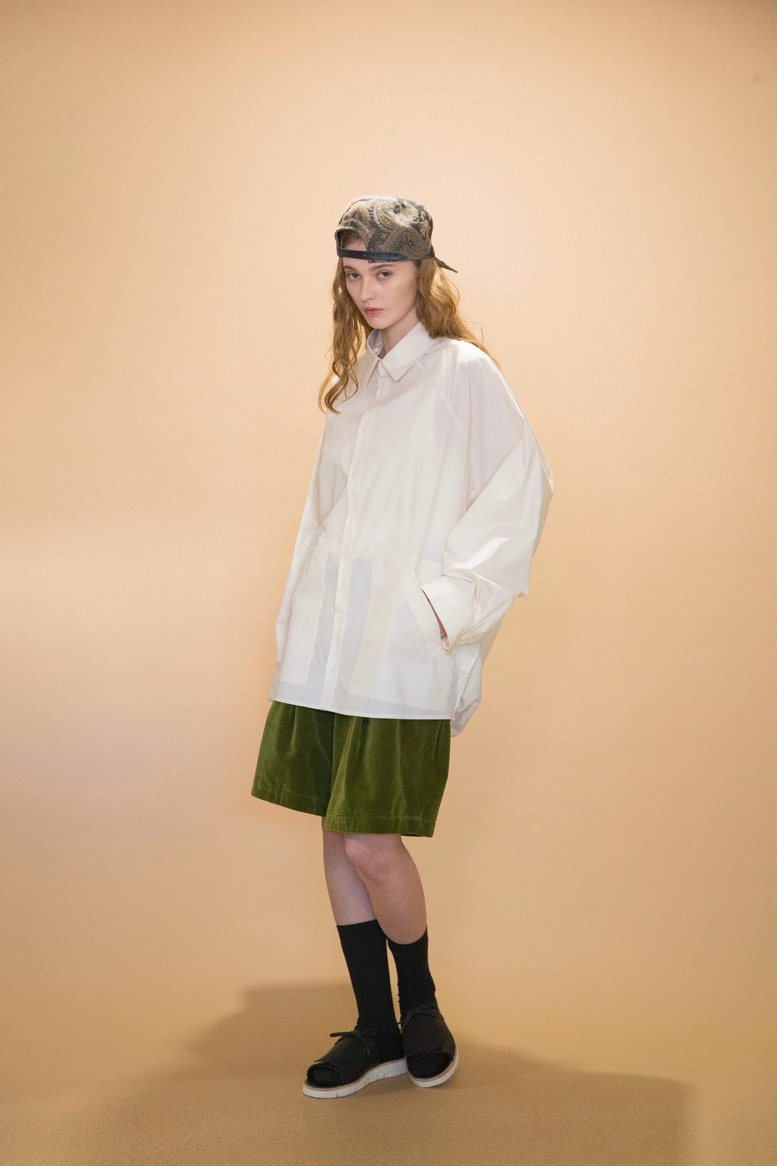 WM02-SH232022 ORGANIC COTTON TYPEWRITER RAGLAN SHIRT